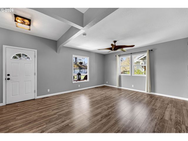 303 Nw 14TH Ave, Camas, WA 98607
