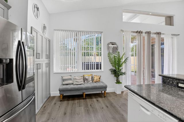 1023 Fairfax Cir, Boynton Beach, FL 33436