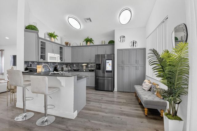 1023 Fairfax Cir, Boynton Beach, FL 33436