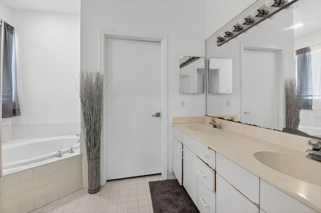 1023 Fairfax Cir, Boynton Beach, FL 33436