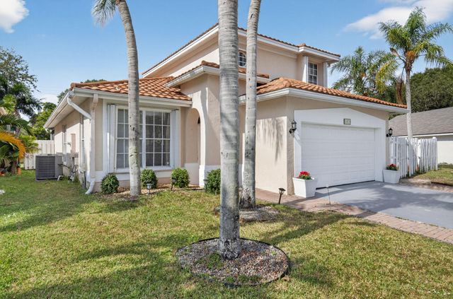 1023 Fairfax Cir, Boynton Beach, FL 33436
