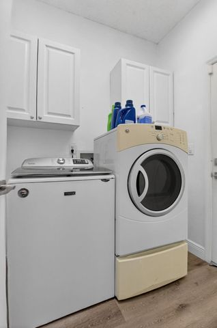 1023 Fairfax Cir, Boynton Beach, FL 33436