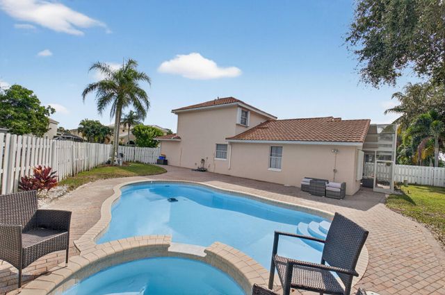 1023 Fairfax Cir, Boynton Beach, FL 33436