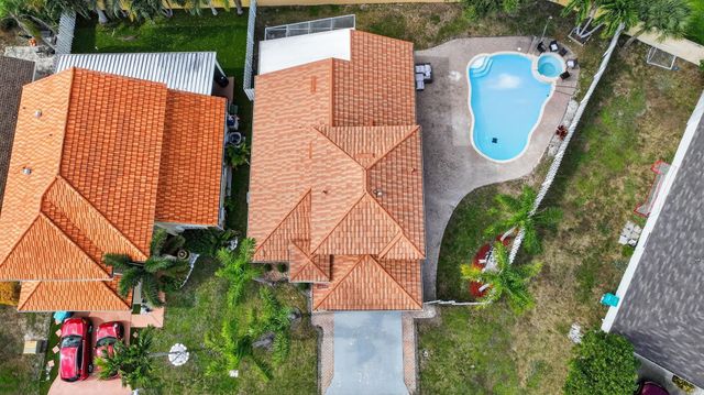 1023 Fairfax Cir, Boynton Beach, FL 33436