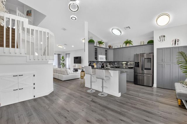 1023 Fairfax Cir, Boynton Beach, FL 33436