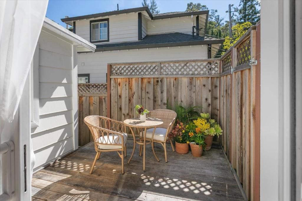 Image 21 of property listing at Stacia Street, Los Gatos, CA 95030