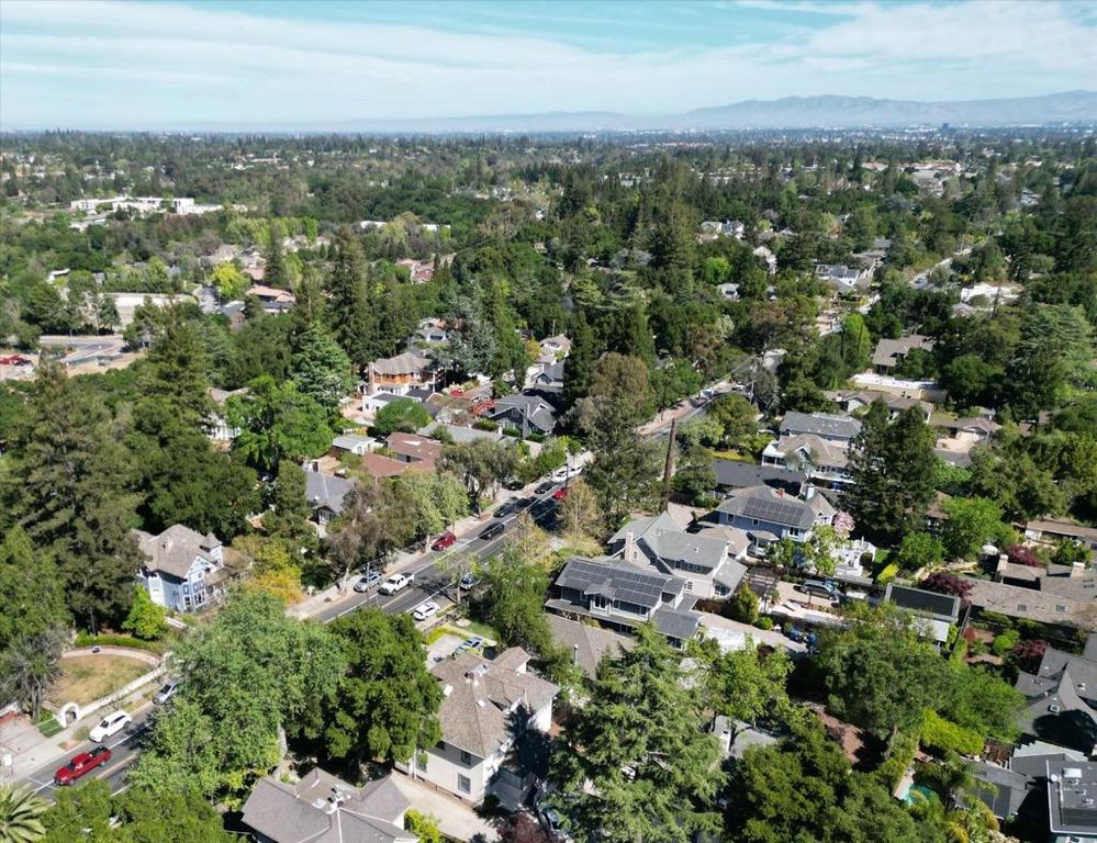 Image 26 of property listing at Stacia Street, Los Gatos, CA 95030