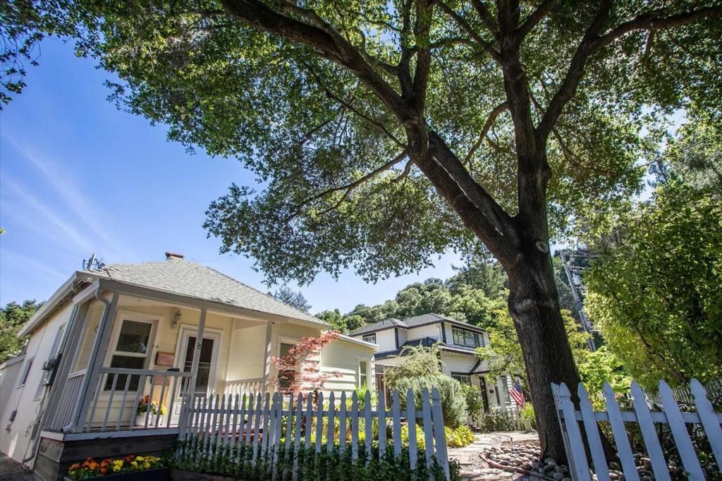 Image 3 of property listing at Stacia Street, Los Gatos, CA 95030