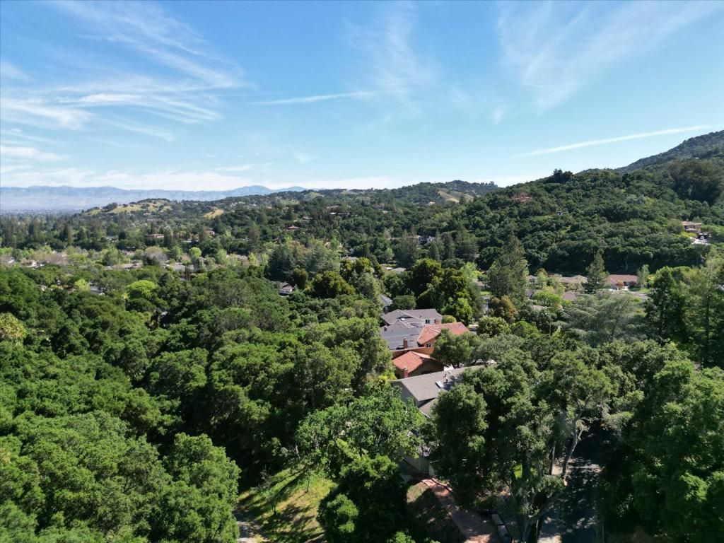 Image 33 of property listing at Stacia Street, Los Gatos, CA 95030