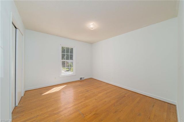 2634 Weymoth Road, Winston-salem, NC 27103