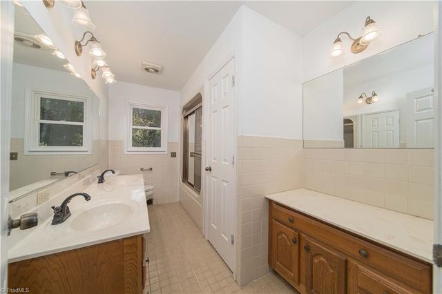 2634 Weymoth Road, Winston-salem, NC 27103