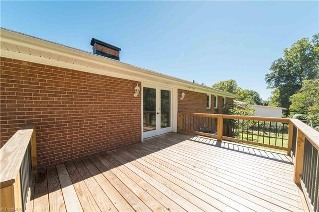 2634 Weymoth Road, Winston-salem, NC 27103