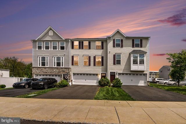 413 ARBOR BLVD, Perkasie, PA 18944
