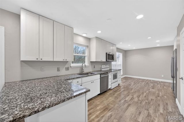 79 Four Winds Drive, St Peters, MO 63376