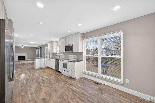 79 Four Winds Drive, St Peters, MO 63376