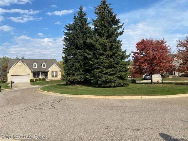 39206 Silverthorne Bend, Farmington Hills, MI 48331