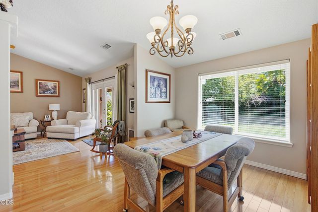2713 SW Trinity Way, Grants Pass, OR 97527