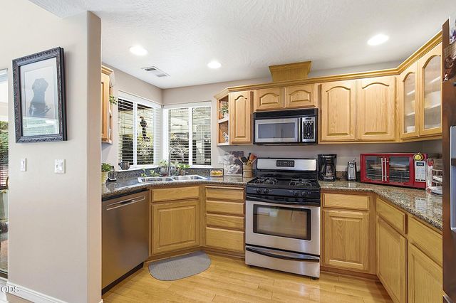 2713 SW Trinity Way, Grants Pass, OR 97527