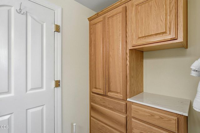 2713 SW Trinity Way, Grants Pass, OR 97527