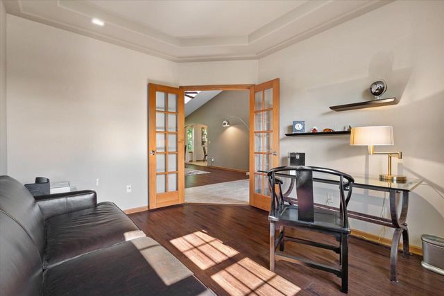 6797 Jamestown DRIVE, West Bend, WI 53090