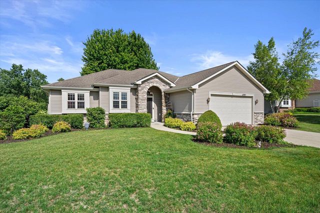 6797 Jamestown DRIVE, West Bend, WI 53090