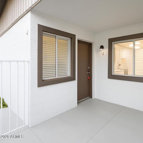 4121 E MORELAND Street, Phoenix, AZ 85008