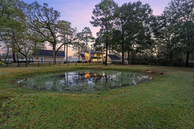 22323 Roberts Cemetery Road, Hockley, TX 77447