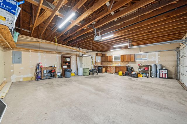 22323 Roberts Cemetery Road, Hockley, TX 77447