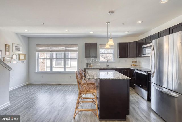 125 HIGH POINTE DR, Hummelstown, PA 17036