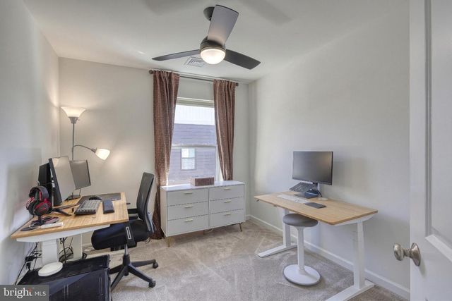 125 HIGH POINTE DR, Hummelstown, PA 17036