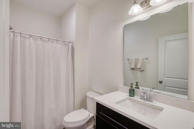 125 HIGH POINTE DR, Hummelstown, PA 17036