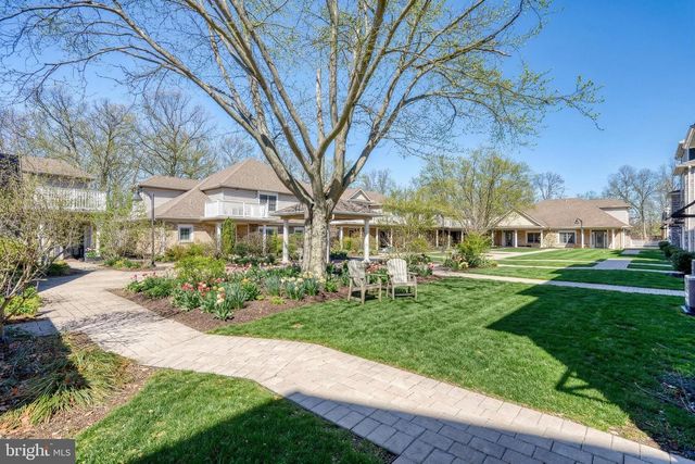 125 HIGH POINTE DR, Hummelstown, PA 17036