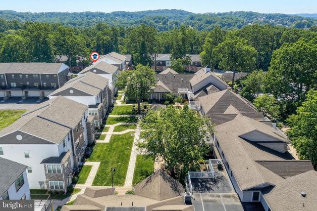 125 HIGH POINTE DR, Hummelstown, PA 17036