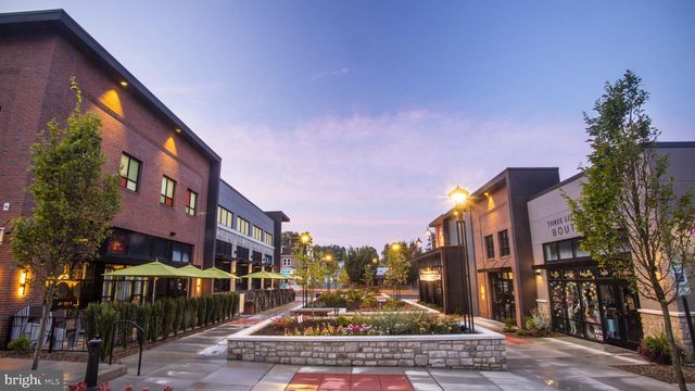 125 HIGH POINTE DR, Hummelstown, PA 17036