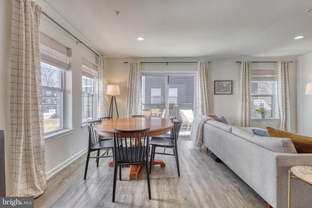 125 HIGH POINTE DR, Hummelstown, PA 17036