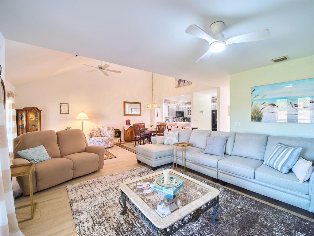 6116 SE Georgetown Place, Hobe Sound, FL 33455