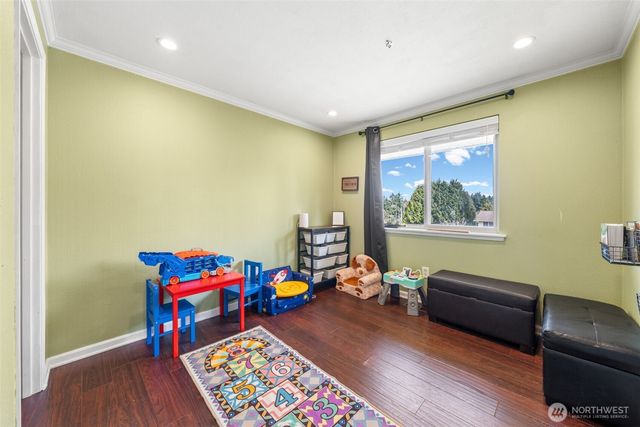 32719 40th Avenue SW, Federal Way, WA 98023