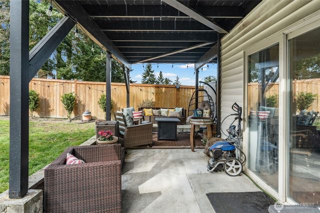 32719 40th Avenue SW, Federal Way, WA 98023