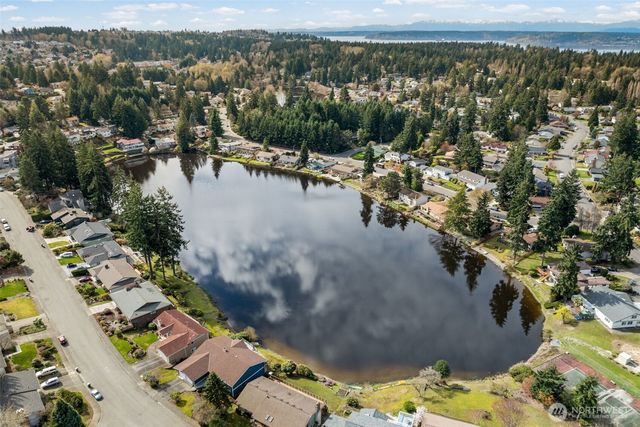 32719 40th Avenue SW, Federal Way, WA 98023