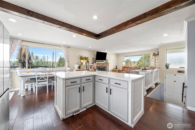 32719 40th Avenue SW, Federal Way, WA 98023