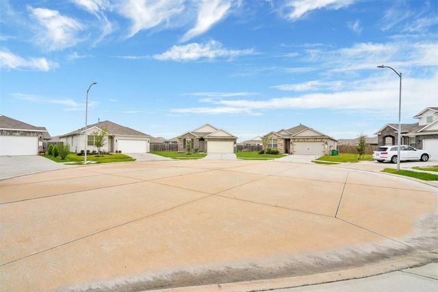 5411 Pembrokeshire Circle, Katy, TX 77449