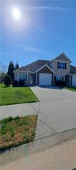 2182 Shady Stone Drive, Winston-salem, NC 27127