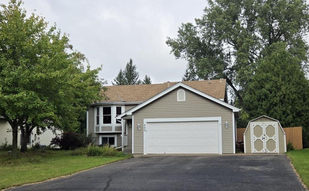 995 Stony Point Road, Eagan, MN 55123