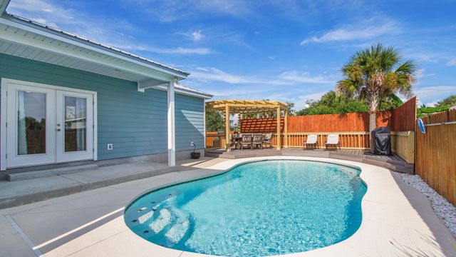 3521 Treasure Circle, Panama City Beach, FL 32408