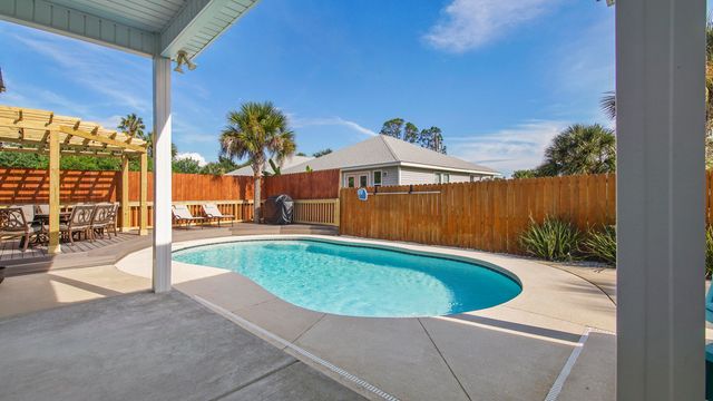 3521 Treasure Circle, Panama City Beach, FL 32408