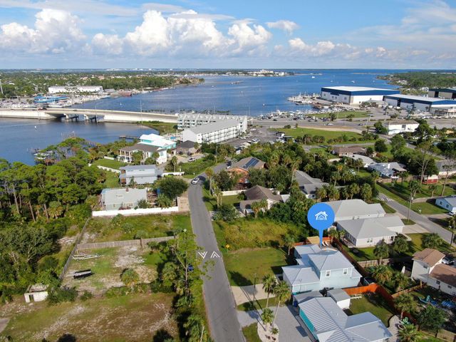 3521 Treasure Circle, Panama City Beach, FL 32408