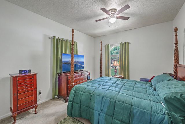 118 King Charles Circle, Summerville, SC 29485