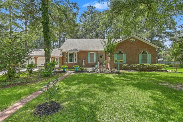 118 King Charles Circle, Summerville, SC 29485