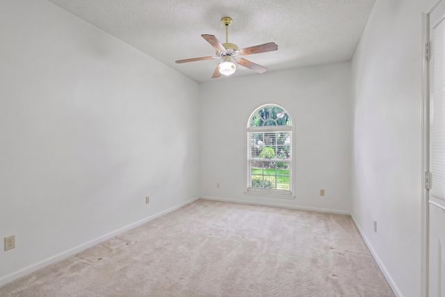 118 King Charles Circle, Summerville, SC 29485