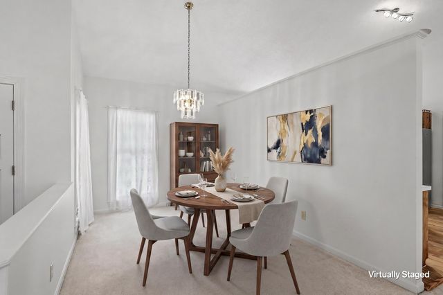 118 King Charles Circle, Summerville, SC 29485